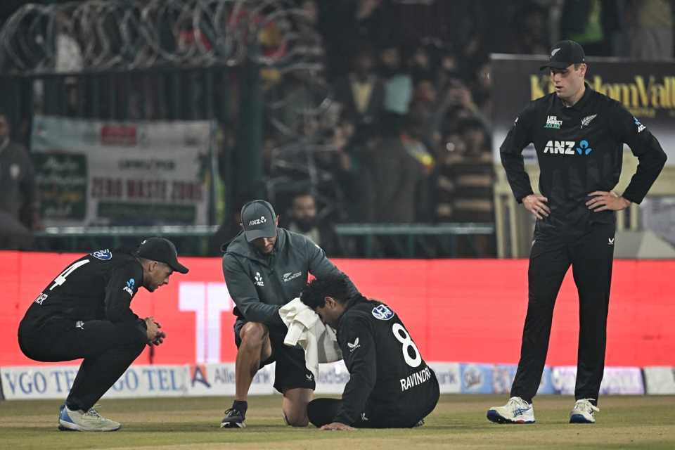 চ্যাম্পিয়ন্স ট্রফির আগে দুঃসংবাদ, কপাল ফেটে হাসপাতালে ভর্তি তারকা ক্রিকেটার !! 2 Rachin Ravindra, champions trophy 2025