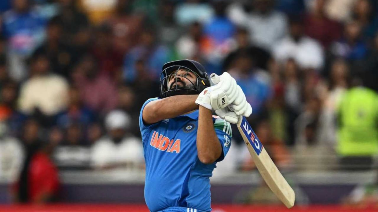 "ও বলার কে আমার সিদ্ধান্ত আমি নেব..", অবসরের জল্পনার প্রসঙ্গে গম্ভীরকে চাঁচাছোলা আক্রমণ রোহিতের !! 2 "ও বলার কে আমার সিদ্ধান্ত আমি নেব..", অবসরের জল্পনার প্রসঙ্গে গম্ভীরকে চাঁচাছোলা আক্রমণ রোহিতের !! 2