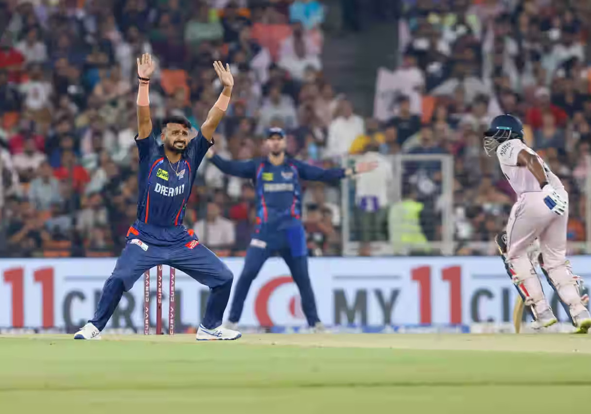 IPL 2025: সেঞ্চুরি করেও বিপাকে ঋষভ পন্থ, পড়তে হলো কড়া শাস্তির মুখে !! 3 Lucknow Super Giants | IPL | Image: Getty Images