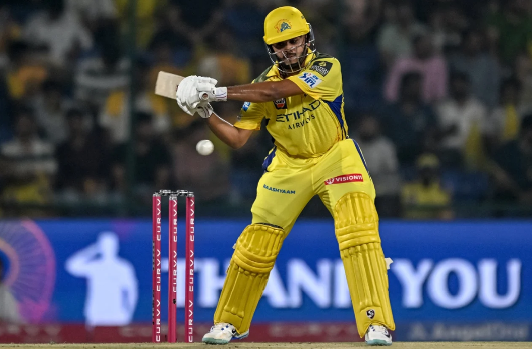 IPL 2025: চেন্নাইকে লড়াইতে ফেরালেন ব্রেভিস ও দুবে, রাজস্থানের বিরুদ্ধে স্কোরবোর্ডে ১৮৭ রান !! 2 Ayush Mhatre | IPL | Image: Getty Images