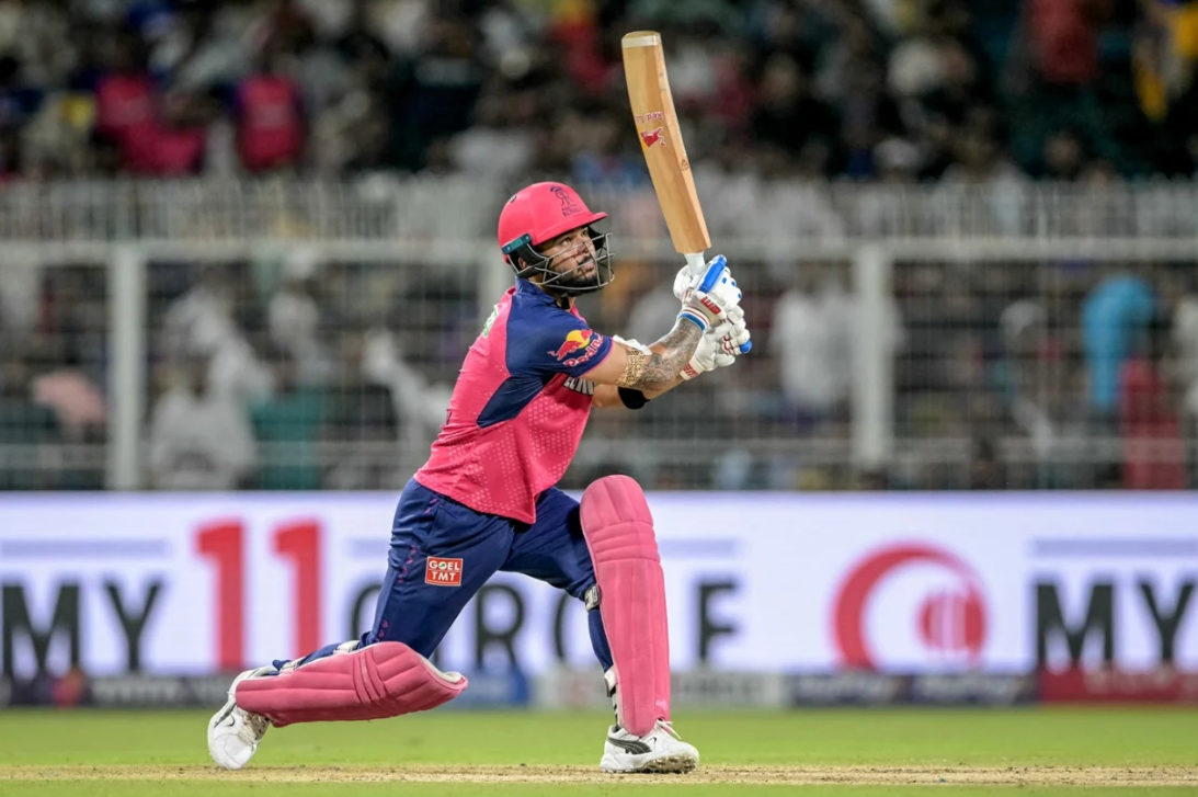 IPL 2025: রুদ্ধশ্বাস ম্যাচে শেষ হাসি নাইটদের, রাজস্থানকে ১ রানে হারিয়ে প্লে-অফ স্বপ্ন বাঁচিয়ে রাখলেন রাহানেরা !! 2 Riyan Parag | IPL | Image: Getty Images