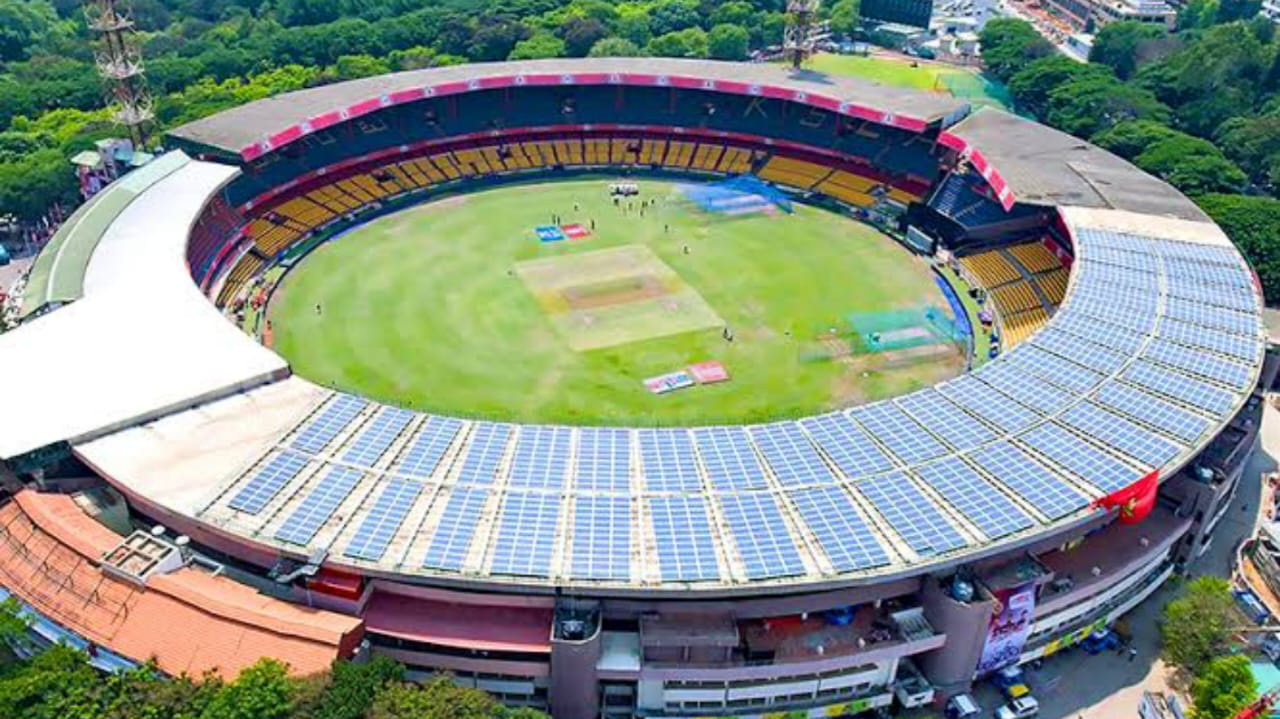 IPL 2025 RCB vs CSK Match Preview: বেঙ্গালুরুর মাঠে ধোনির সন্মান রক্ষার ম্যাচ, শীর্ষে পৌঁছাতে মোরিয়া হয়ে লড়াই চালাবে RCB !! 3 IPL 2025 RCB vs CSK Match Preview: বেঙ্গালুরুর মাঠে ধোনির সন্মান রক্ষার ম্যাচ, শীর্ষে পৌঁছাতে মোরিয়া হয়ে লড়াই চালাবে RCB !! 3