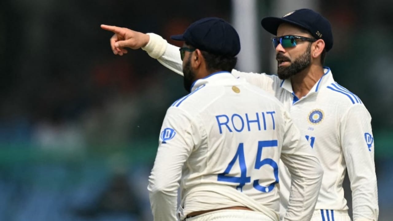 "অনেক বড়ো ভুল সিদ্ধান্ত..", রোহিত শর্মা এবং বিরাট কোহলির অবসর নিয়ে বিস্ফোরক মন্তব্য করেন যোগরাজ সিং !! 2 "অনেক বড়ো ভুল সিদ্ধান্ত..", রোহিত শর্মা এবং বিরাট কোহলির অবসর নিয়ে বিস্ফোরক মন্তব্য করেন যোগরাজ সিং !! 2