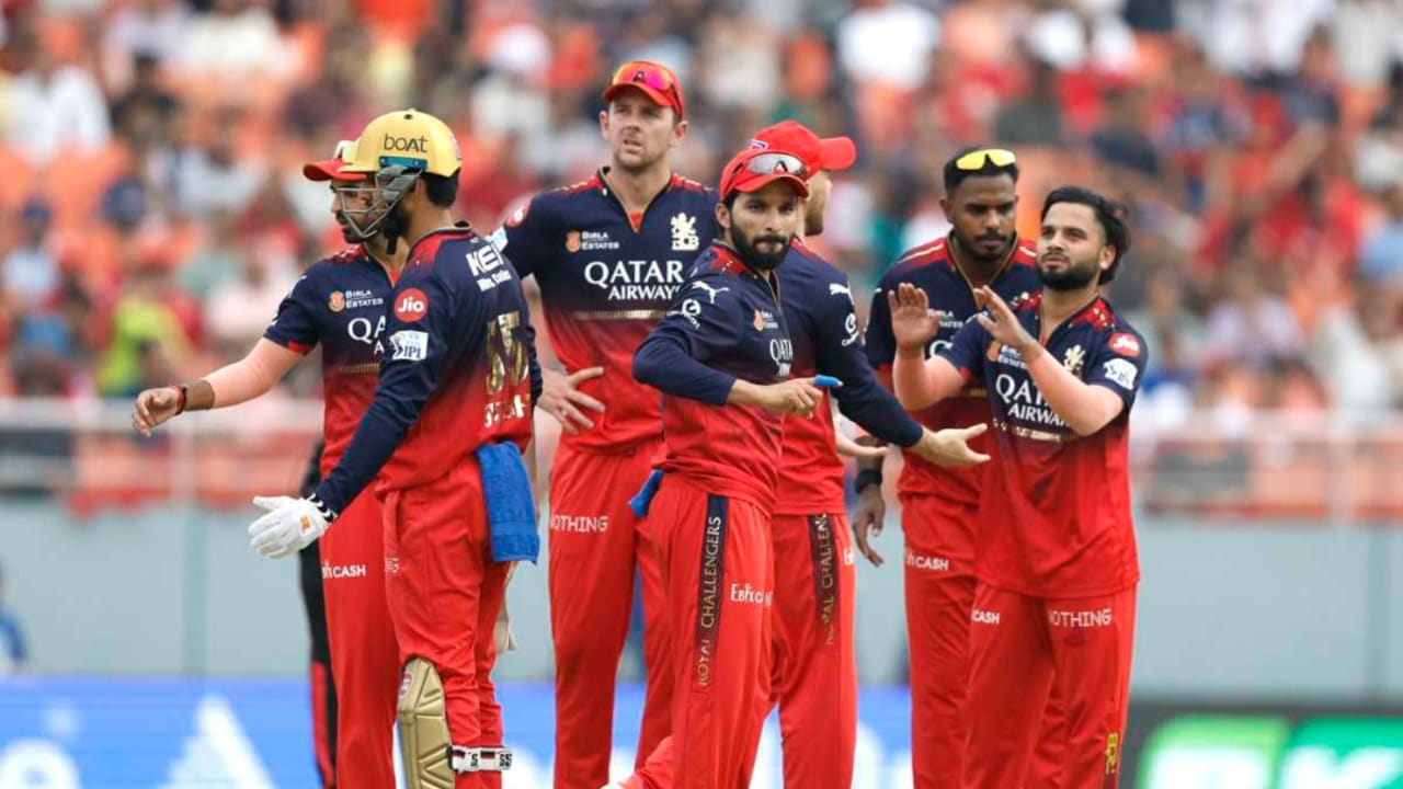 "মোল্লার দৌড় মসজিদ,..", সেমিফাইনালের আগেই এই বছর আইপিএলের যাত্রা শেষ করবে RCB, দলের ফর্ম দিচ্ছে ইঙ্গিত !! 2 "মোল্লার দৌড় মসজিদ,..", সেমিফাইনালের আগেই এই বছর আইপিএলের যাত্রা শেষ করবে RCB, দলের ফর্ম দিচ্ছে ইঙ্গিত !! 2
