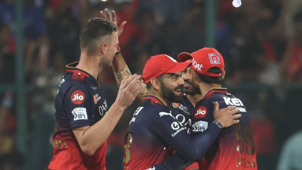 IPL বন্ধ হতেই RCB ছাড়ছেন এই তারকা ক্রিকেটার, বললেন ধন্যবাদ !! 2 Ipl