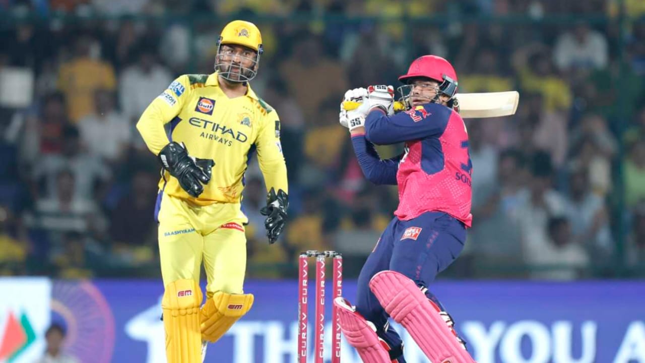 IPL 2025: আর মাত্র একটা ম্যাচ, লিগ পর্বের শেষ ম্যাচেই অবসর নিতে চলেছেন মহেন্দ্র সিং ধোনি !! 3 IPL 2025: আর মাত্র একটা ম্যাচ, লিগ পর্বের শেষ ম্যাচেই অবসর নিতে চলেছেন মহেন্দ্র সিং ধোনি !! 2