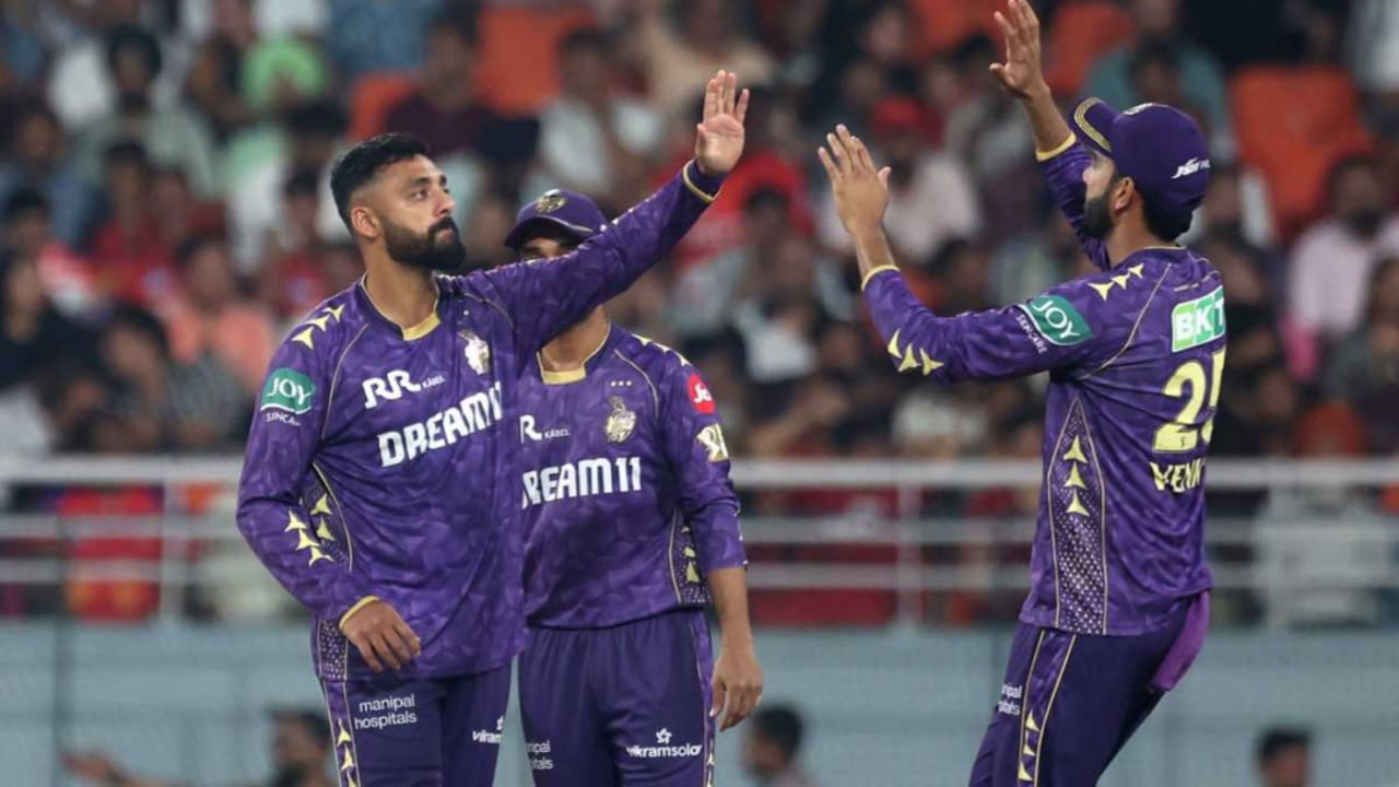 IPL 2025: হায়দ্রাবাদের হারে বদলে গেল প্লে অফের সমীকরণ, অসাধ্য সাধন করতে হবে KKR'কে !! 2 IPL 2025: হায়দ্রাবাদের হারে বদলে গেল প্লে অফের সমীকরণ, অসাধ্য সাধন করতে হবে KKR'কে !! 2