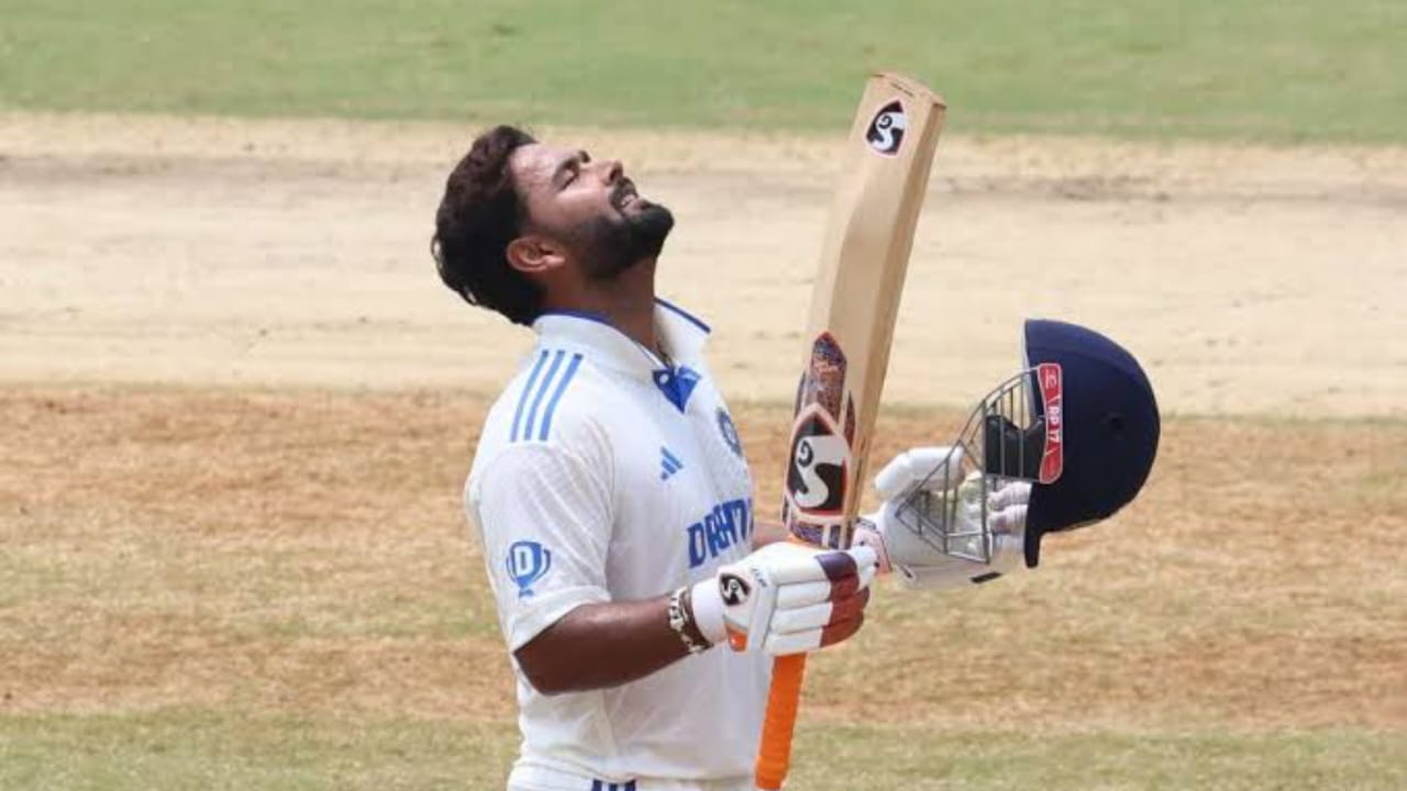 "ঘোড়া পাচ্ছে না ঘাস, গাধা খাচ্ছে চবনপ্রাস..", ভারতীয় টেস্ট দলের সহ অধিনায়ক হওয়ার পর সোশ্যাল মিডিয়ায় কটাক্ষের মুখে ঋষভ পান্থ !! 3 "ঘোড়া পাচ্ছে না ঘাস, গাধা খাচ্ছে চবনপ্রাস..", ভারতীয় টেস্ট দলের সহ অধিনায়ক হওয়ার পর সোশ্যাল মিডিয়ায় কটাক্ষের মুখে ঋষভ পান্থ !! 3