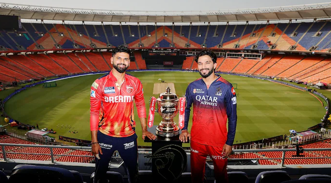 IPL 2025 Final PBKS vs RCB Toss Report in Bengali: বেঙ্গালুরুর বিপক্ষে টসে জিতলো পাঞ্জাব, ট্রফিখরা কাটাতে চেনা মুখেই ভরসা রাখছে দুই শিবির !! 5 Shreyas Iyer and Rajat Patidar | IPL | Image: Getty Images
