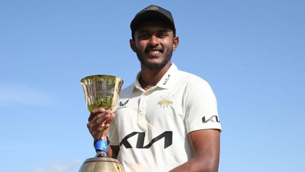 টেস্ট দলে খেলার স্বপ্ন পূরণ হচ্ছে না তারকা ক্রিকেটারের, ইংল্যান্ড সফর কাটবে ‘ওয়াটার বয়’ হয়েই !! 3 Team India