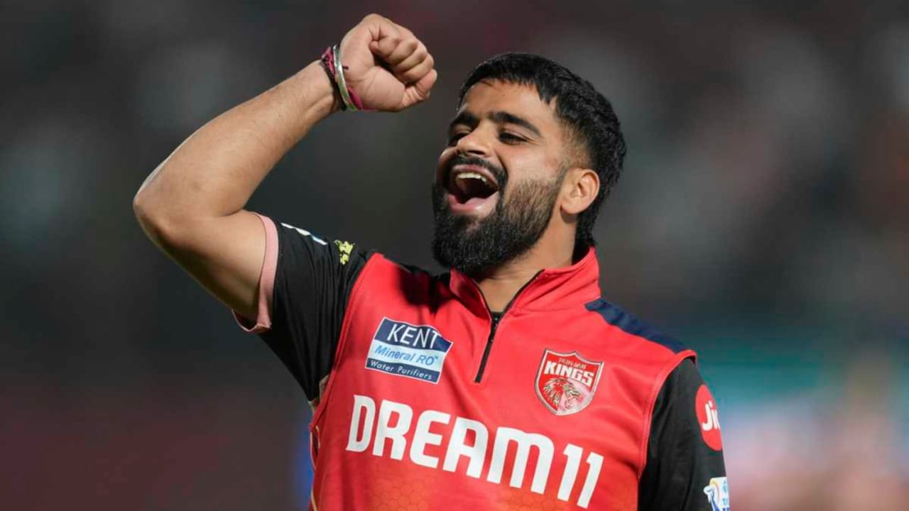 PBKS vs MI: মুম্বাইকে হারিয়ে ম্যাচ জয়ের নায়ক হয়ে উঠবেন এই তারকা, পাঞ্জাবের ফাইনালের টিকিট করবেন কনফার্ম !! 2 PBKS vs MI: মুম্বাইকে হারিয়ে ম্যাচ জয়ের নায়ক হয়ে উঠবেন এই তারকা, পাঞ্জাবের ফাইনালের টিকিট করবেন কনফার্ম !! 2