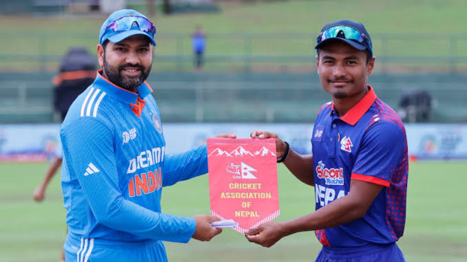 বিদেশের মাটিতে আবারও জ্বলে উঠবেন রোহিত, আসন্ন সিরিজের দলে এন্ট্রি ধর্ষণে অভিযুক্ত ক্রিকেটার !! 2 বিদেশের মাটিতে আবারও জ্বলে উঠবেন রোহিত, আসন্ন সিরিজের দলে এন্ট্রি ধর্ষণে অভিযুক্ত ক্রিকেটার !! 2