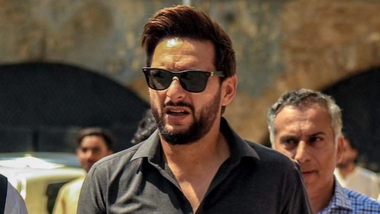 মারা গেলেন পাক ক্রিকেটার শহীদ আফ্রিদি, ভাইরাল ভিডিও নিয়ে তোলপাড় ক্রিকেট বিশ্ব !! 2 মারা গেলেন পাক ক্রিকেটার শহীদ আফ্রিদি, ভাইরাল ভিডিও নিয়ে তোলপাড় ক্রিকেট বিশ্ব !! 2