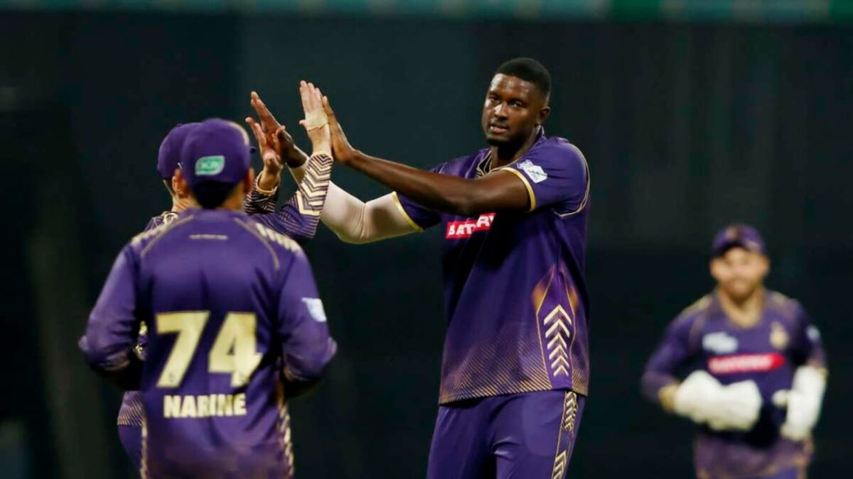 নাইট রাইডার্সের নতুন অধিনায়ক হলেন জেসন হোল্ডার, বড়ো ঘোষণা শাহরুখ খানদের !! 1