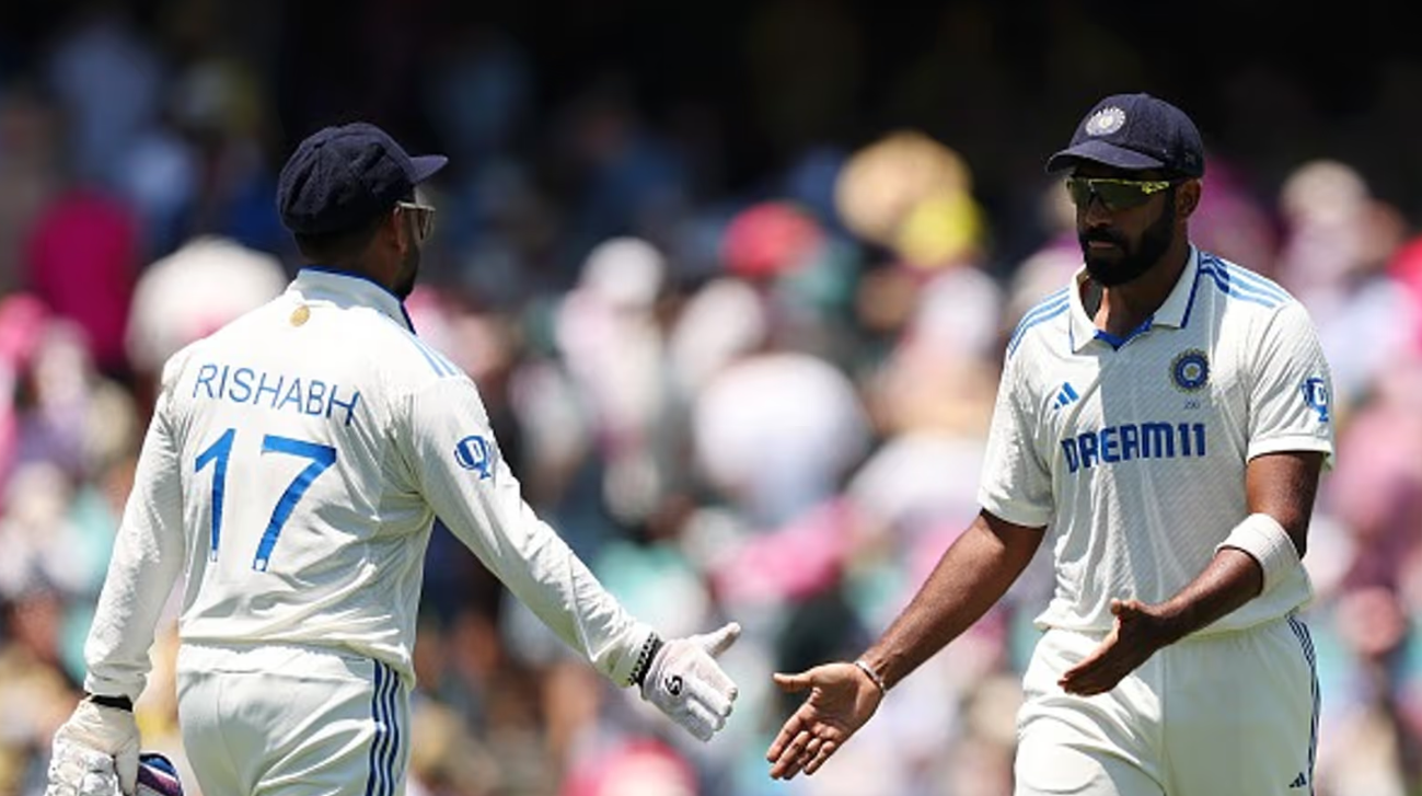 IND vs ENG 4th Test: বিশ্রামে বুমরাহ, সংশয় পন্থকে নিয়েও, ওল্ড ট্র্যাফোর্ডে ভারতীয় একাদশে থাকছে তিন পরিবর্তন !! 2 Rishabh Pant and Jasprit Bumrah | Image: Getty Images