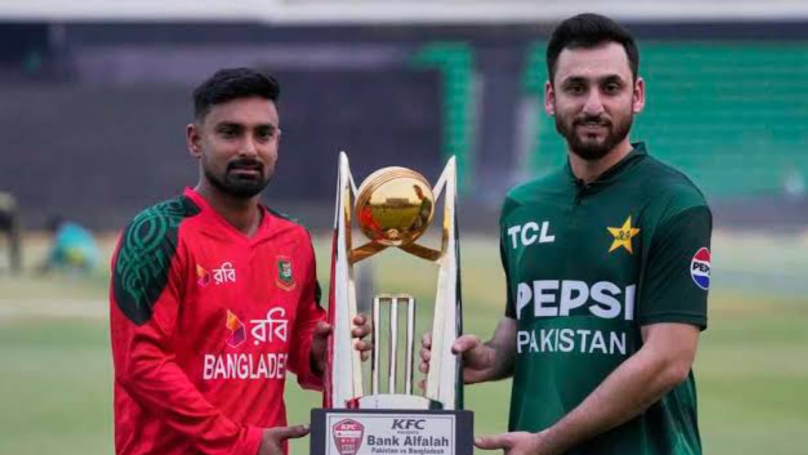 পাকিস্তানের বিপক্ষে টি-টোয়েন্টি দল ঘোষণা বোর্ডের, দলে ফিরলেন মারকাটারি এই তারকা !! 2 পাকিস্তানের বিপক্ষে টি-টোয়েন্টি দল ঘোষণা বোর্ডের, দলে ফিরলেন মারকাটারি এই তারকা !! 2