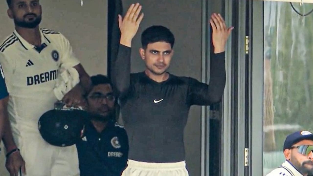 ম্যাচ জিতেও বিতর্কে শুভমান গিল, অধিনায়কের বিরুদ্ধে কড়া ব্যবস্থা নিতে চলেছে বিসিসিআই !! 2 ম্যাচ জিতেও বিতর্কে শুভমান গিল, অধিনায়কের বিরুদ্ধে কড়া ব্যবস্থা নিতে চলেছে বিসিসিআই !! 2