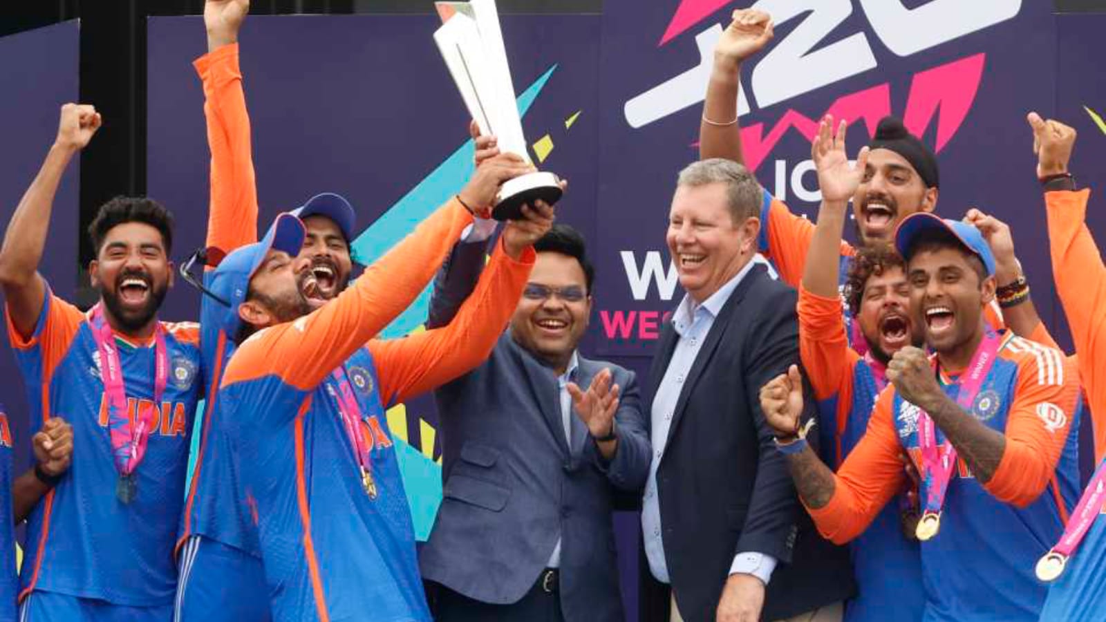 আগস্টে মাসেই হবে সাদা বলের সিরিজ, বাংলাদেশ নয় এই দেশের সঙ্গে খেলবে ভারতীয় দল !! 3