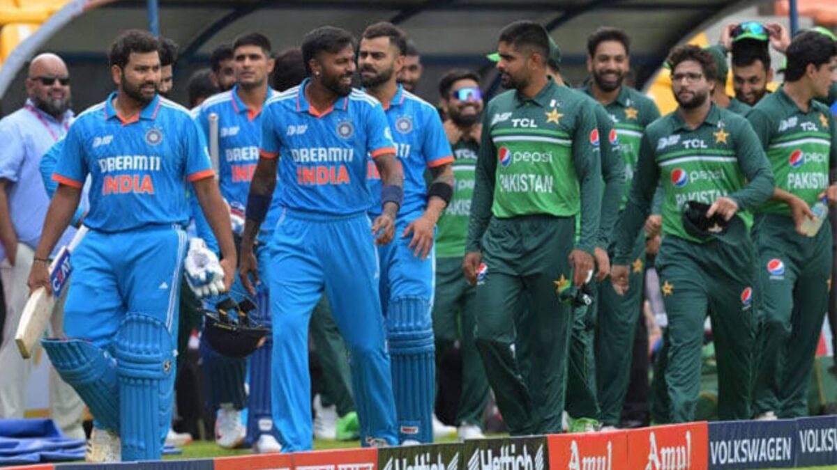 পাকিস্তানের বিপক্ষে টি-টোয়েন্টি দল ঘোষণা বোর্ডের, দলে ফিরলেন মারকাটারি এই তারকা !! 1