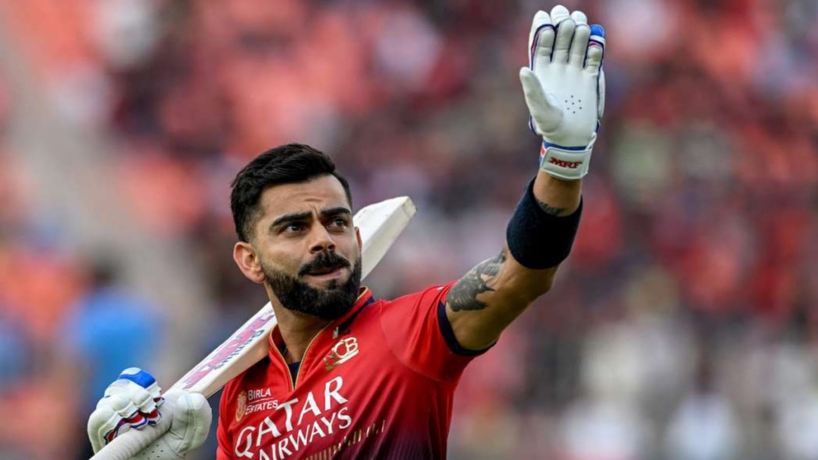 RCB'র সঙ্গে সম্পর্ক শেষ বিরাট কোহলির, অবসরের পথে এই তারকা ব্যাটসম্যান !! 3