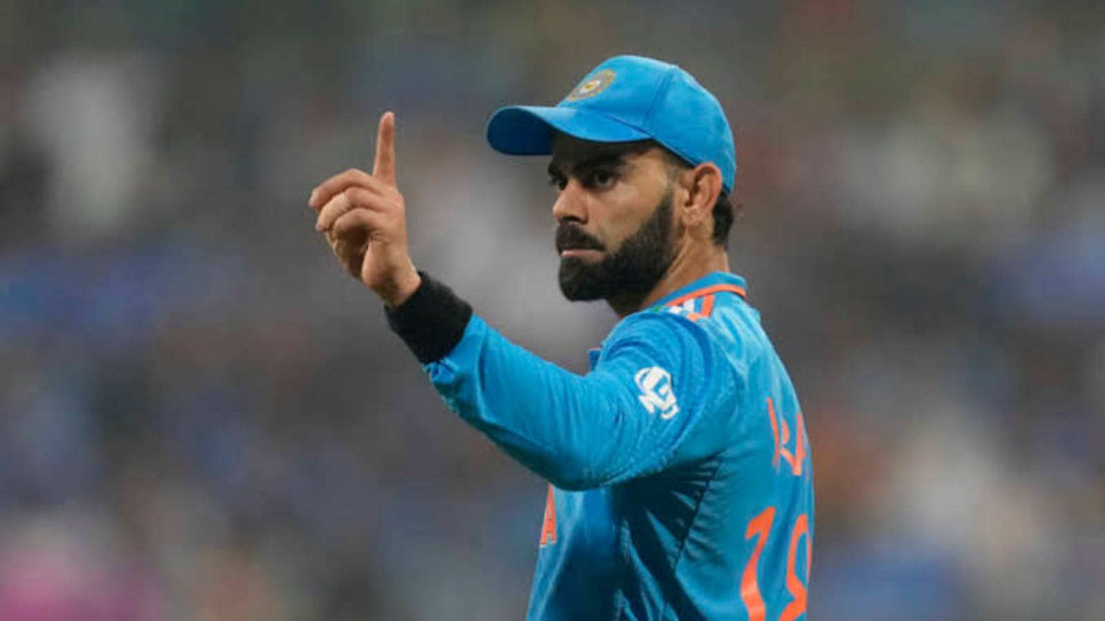 উইম্বলডনে বিরাট কোহলির সঙ্গে ছিলেন অভনীত কৌর, চাঞ্চল্যকর তথ্য সামনে আসতেই শুরু জল্পনা !! 3 উইম্বলডনে বিরাট কোহলির সঙ্গে ছিলেন অভনীত কৌর, চাঞ্চল্যকর তথ্য সামনে আসতেই শুরু জল্পনা !! 3