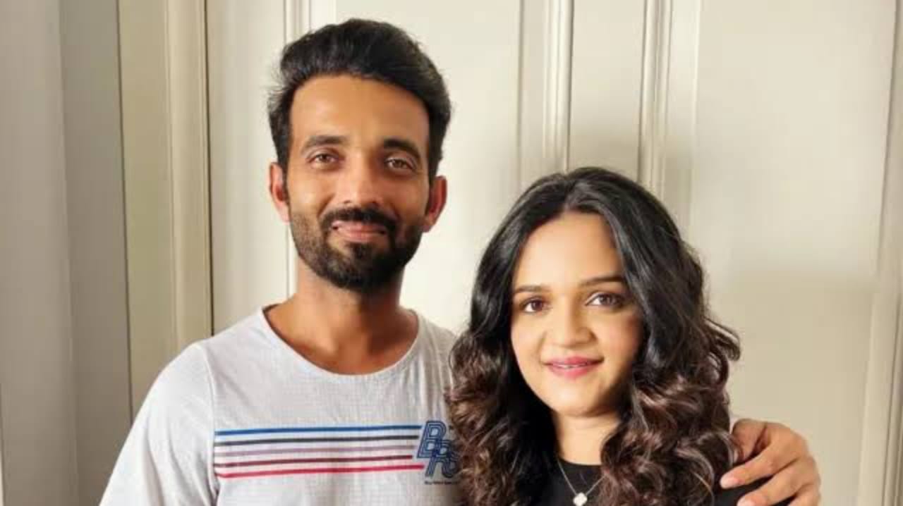 TOP 5: এমন ৫ জন ভারতীয় ক্রিকেটার যাদের শৈশবের প্রেম পরিণতি পেয়েছে বিবাহ বন্ধনে !! 2 TOP 5: এমন ৫ জন ভারতীয় ক্রিকেটার যাদের শৈশবের প্রেম পরিণতি পেয়েছে বিবাহ বন্ধনে !! 2