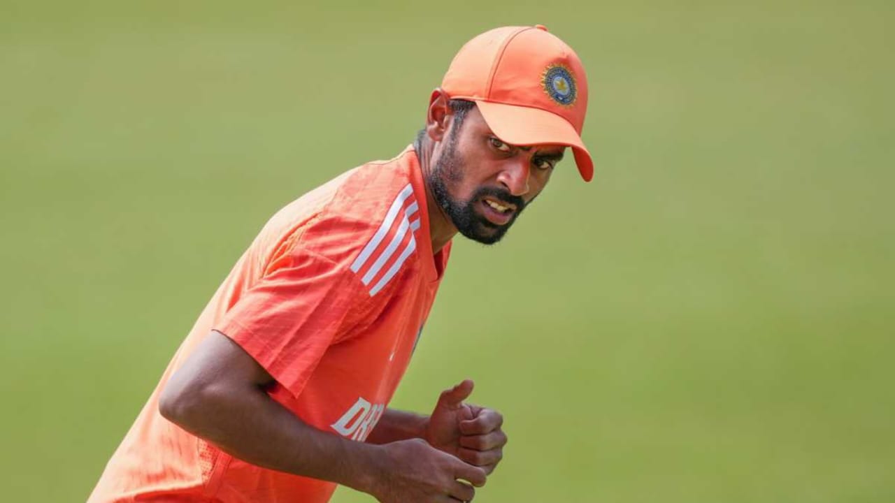 "ছেলে ডিপ্রেশনে চলে যাচ্ছে..", গম্ভীরের দিকে আঙ্গুল তুলে বিস্ফোরক অভিমন্যু ইশ্বরনের বাবা !! 3 "ছেলে ডিপ্রেশনে চলে যাচ্ছে..", গম্ভীরের দিকে আঙ্গুল তুলে বিস্ফোরক অভিমন্যু ইশ্বরনের বাবা !! 3