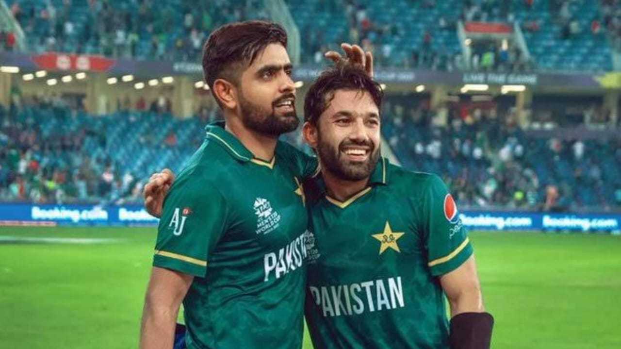 এশিয়া কাপ থেকে বাদ পড়ার পর আবারও অপমানিত বাবর-রিজ‌ওয়ান, পিসিবির কড়া পদক্ষেপ !! 2
