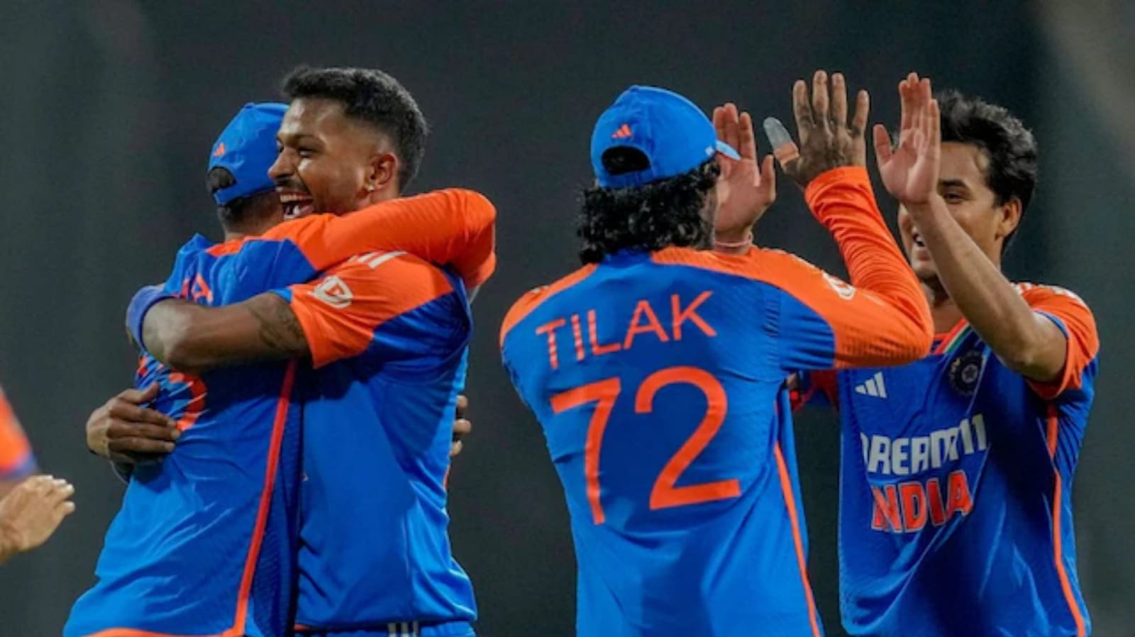 "চাপ থাকবে..", এশিয়া কাপে ভারতীয় দলকে নিয়ে ভবিষ্যৎবাণী করলেন বীরেন্দ্র সেহবাগ !! 2 "চাপ থাকবে..", এশিয়া কাপে ভারতীয় দলকে নিয়ে ভবিষ্যৎবাণী করলেন বীরেন্দ্র সেহবাগ !! 2