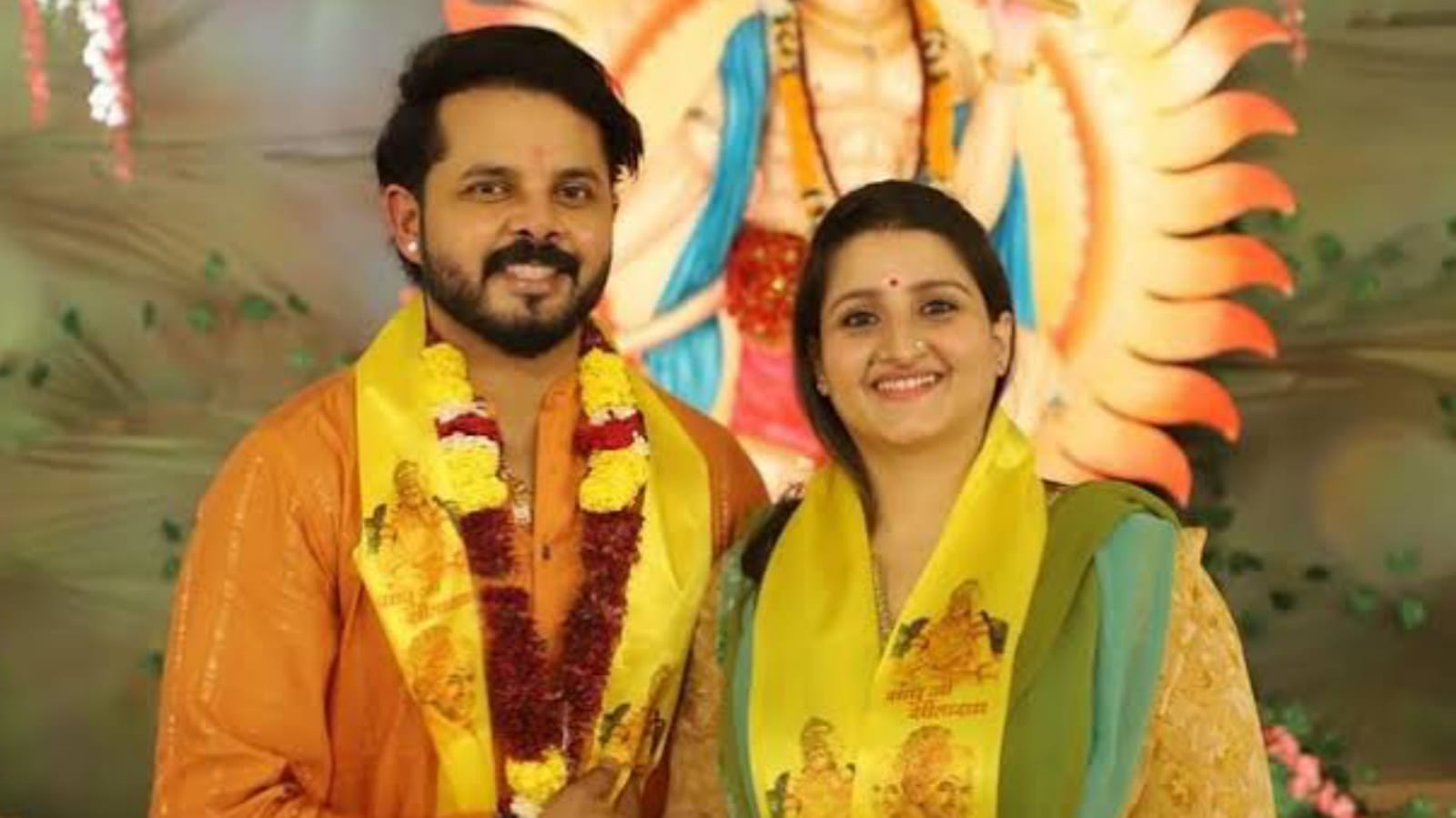 'অমানুষের কাজ..', হরভজনের চড় মারার নতুন ভিডিও ভাইরাল হতেই সরব হলেন শ্রীশান্তের স্ত্রী !! 3 'অমানুষের কাজ..', হরভজনের চড় মারার নতুন ভিডিও ভাইরাল হতেই সরব হলেন শ্রীশান্তের স্ত্রী !! 3