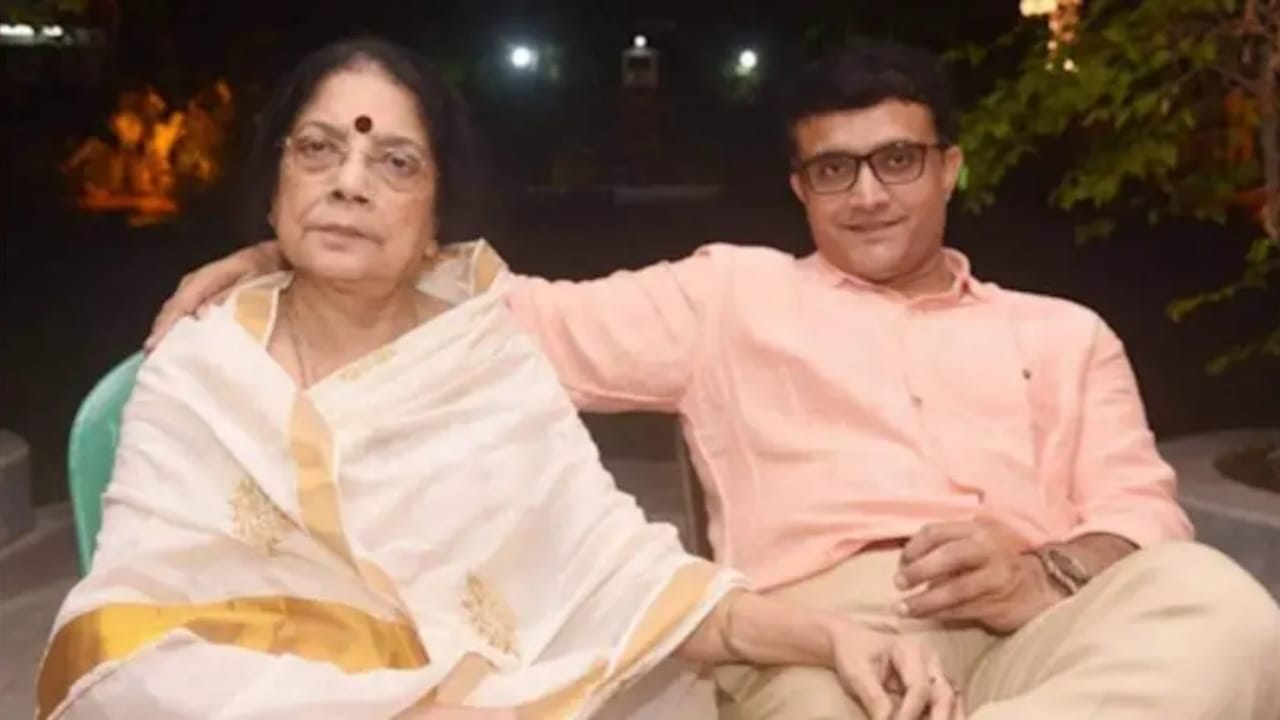Sourav Ganguly and Nirupa Ganguly | সৌরভ | Images: Getty Images