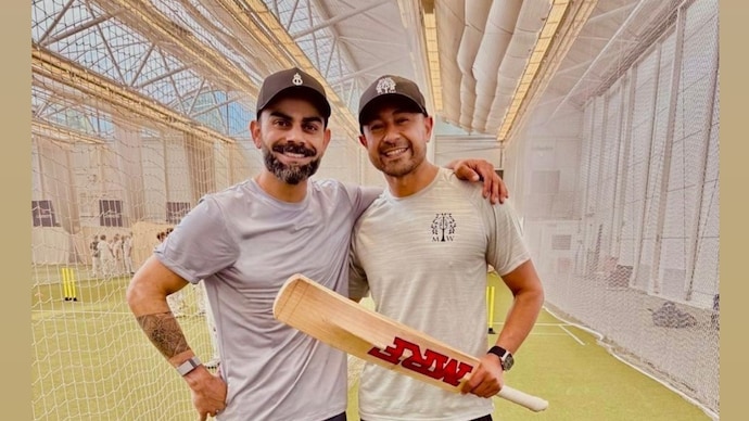 গম্ভীর ও BCCI’এর চাপে পড়ে অবসর নিয়েছেন বিরাট কোহলি, হলো বড় পর্দা ফাঁস !! 2