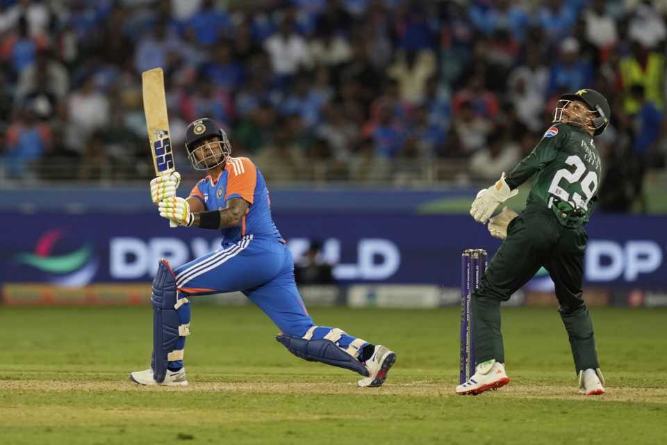 IND vs PAK ASIA CUP 2025 HIGHLIGHTS: অলরাউন্ড দাপটে কুপোকাত পাকিস্তান, সুপার ফোরের টিকিট পাকা টিম ইন্ডিয়ার !! 8 IND vs PAK ASIA CUP 2025 HIGHLIGHTS: অলরাউন্ড দাপটে কুপোকাত পাকিস্তান, সুপার ফোরের টিকিট পাকা টিম ইন্ডিয়ার !! 6