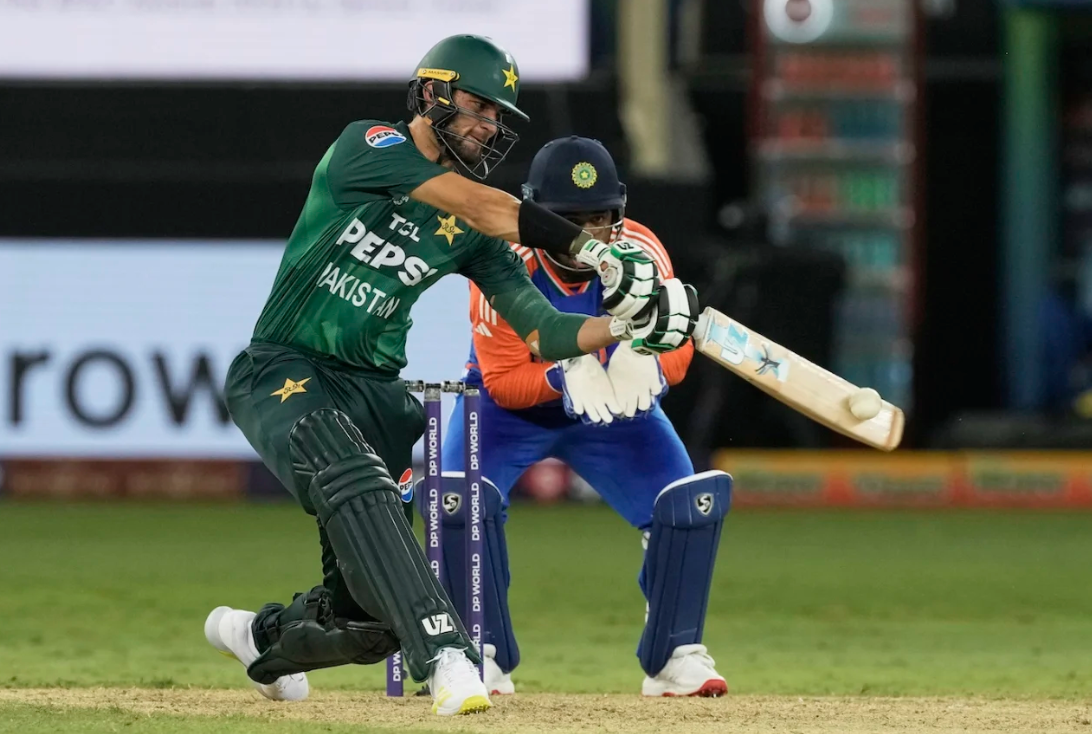 Asia Cup 2025: পাক ব্যাটিংয়ে কাঁপুনি ধরালেন কুলদীপ-অক্ষর, ১২৭ রানেই থামলো ইনিংস !! 3 Shaheen Shah Afridi | Asia Cup 2025 | Image: Getty Images