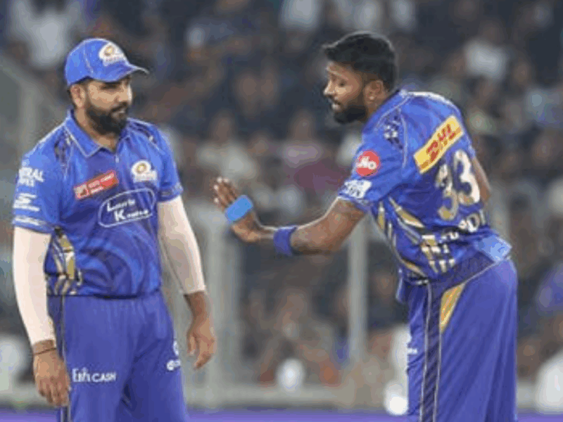 আবারও রোহিতকে নিয়ে ছেলেখেলা MI'এর, হার্দিকের সামনে করতে হবে ‘জি স্যার’ !! 10