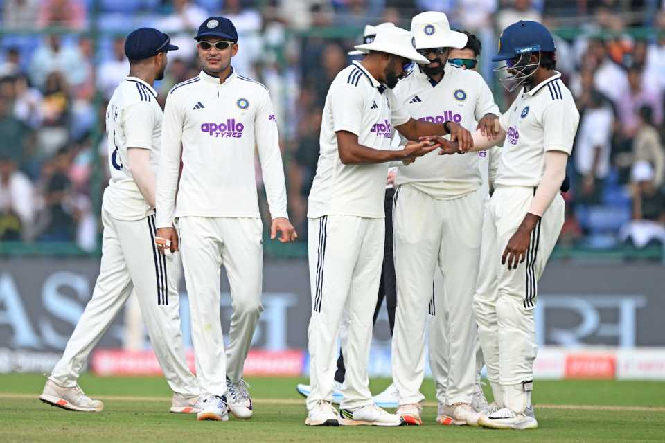 যশস্বী-গিলের সেঞ্চুরির পর জাদেজার অনবদ্য বোলিং, দ্বিতীয় দিন শেষে চালকের আসনে টিম ইন্ডিয়া !! 2 Ind vs wi