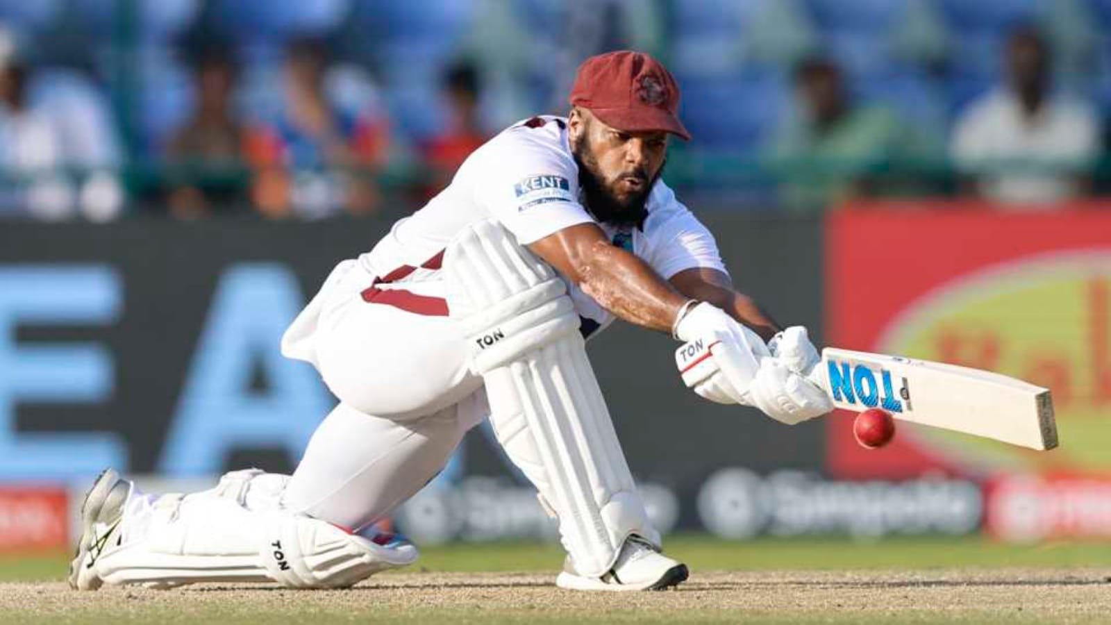 IND vs WI: কুলদীপের বোলিং'এ ওয়েস্ট ইন্ডিজের ব্যাটিং বিপর্যয়, তৃতীয় দিনের শেষে আশার আলো ক্যাম্পবেল !! 3