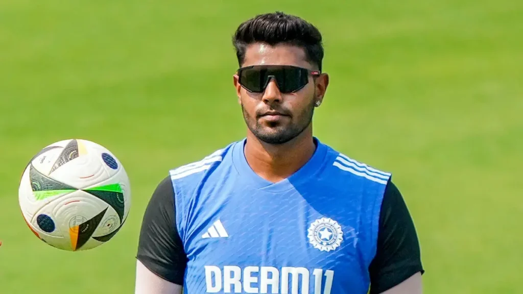 “কেন ওকে খেলাচ্ছে, বোঝা মুশকিল…” হার্ষিত রানার নির্বাচন নিয়ে অখুশি কাইফ, নিলেন গম্ভীরের ক্লাস !! 2 হার্ষিত রানা
