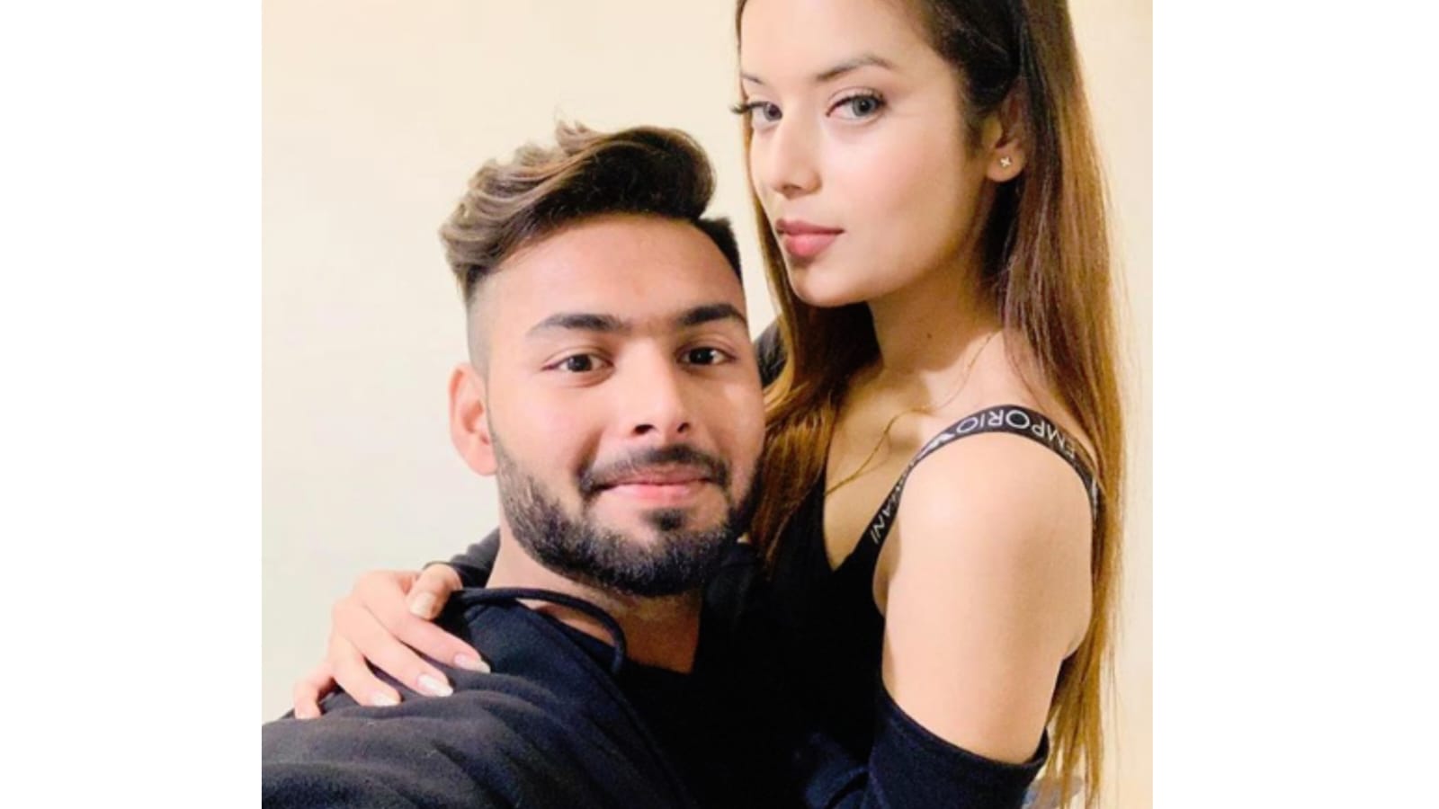 TOP 10: ভারতীয় ১০ ক্রিকেটার যাদের গার্লফ্রেন্ডের রূপের আগুন বলিউড নায়িকাদের পিছনে ফেলেছে !! 2 TOP 10: ভারতীয় ১০ ক্রিকেটার যাদের গার্লফ্রেন্ডের রূপের আগুন বলিউড নায়িকাদের পিছনে ফেলেছে !! 2