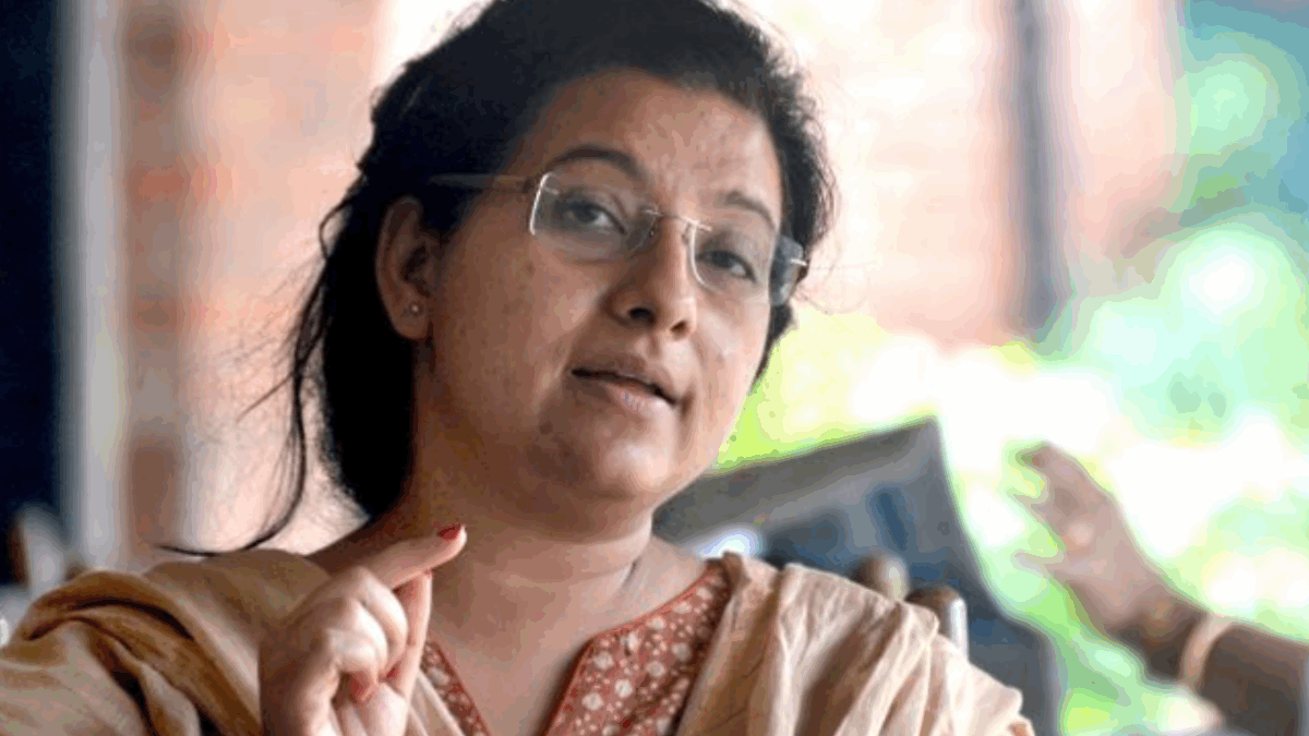 সমাজ মাধ্যমে কুরুচিকর আক্রমণ, নিন্দুকদের বিরুদ্ধে আইনি লড়াইয়ে নামলেন ডোনা গাঙ্গুলি !! 1