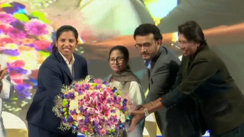 “আমি কোনদিন চ্যাম্পিয়ন হতে পারেনি…” আক্ষেপের সুর সৌরভ গাঙ্গুলির গলায় !! 2 সৌরভ