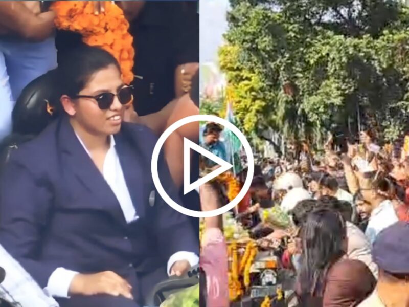 বিশ্বকাপ জয়ের পর নিজের শহরে ফিরলেন রিচা ঘোষ, শিলিগুড়িতে বাঁধ-ভাঙা উচ্ছ্বাসে মাতলেন ভক্তরা !! 2