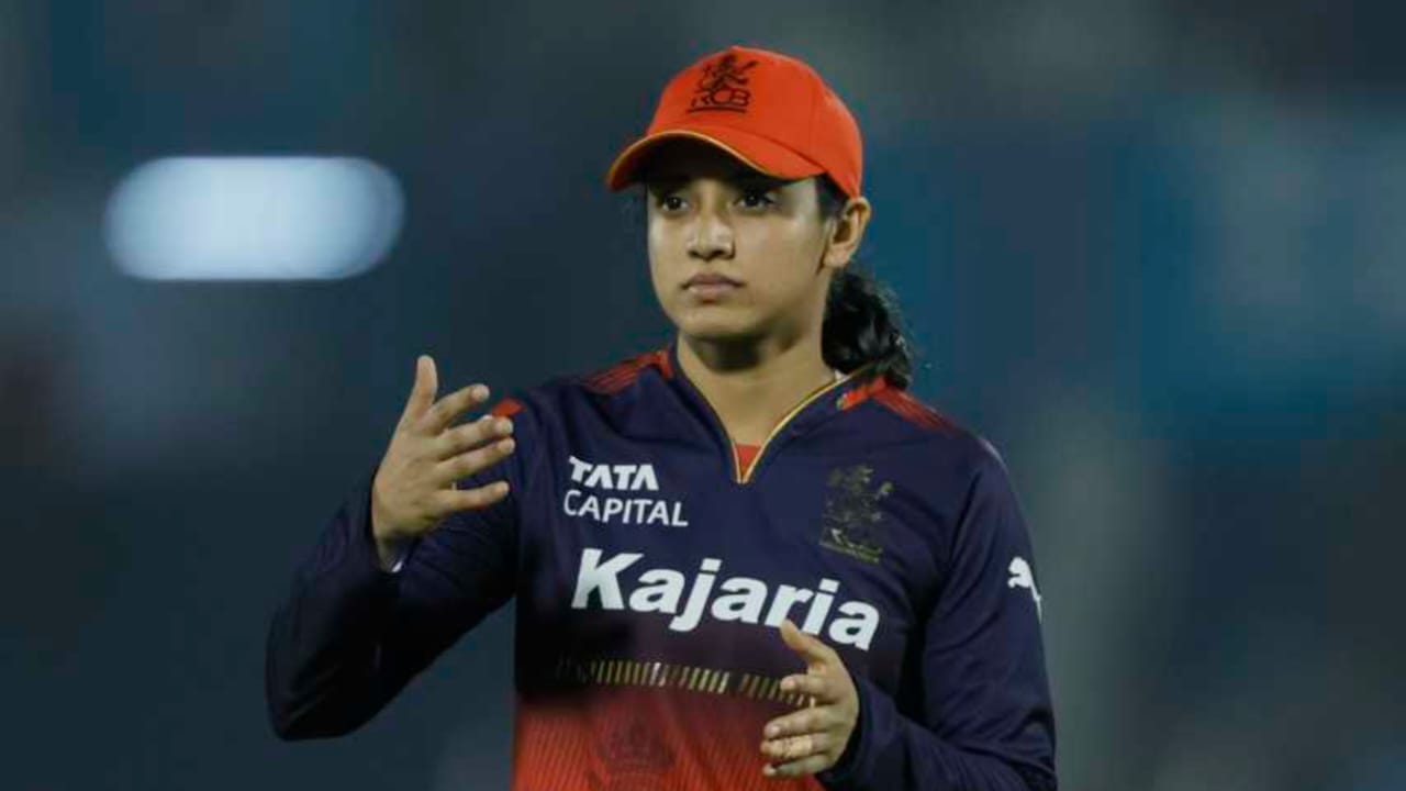 টুর্নামেন্ট শুরুর আগেই ভক্তদের ঝটকা দিল RCB, মাত্র ৪ জন তারকাকে করল রিটেন !! 2 টুর্নামেন্ট শুরুর আগেই ভক্তদের ঝটকা দিল RCB, মাত্র ৪ জন তারকাকে করল রিটেন !! 2