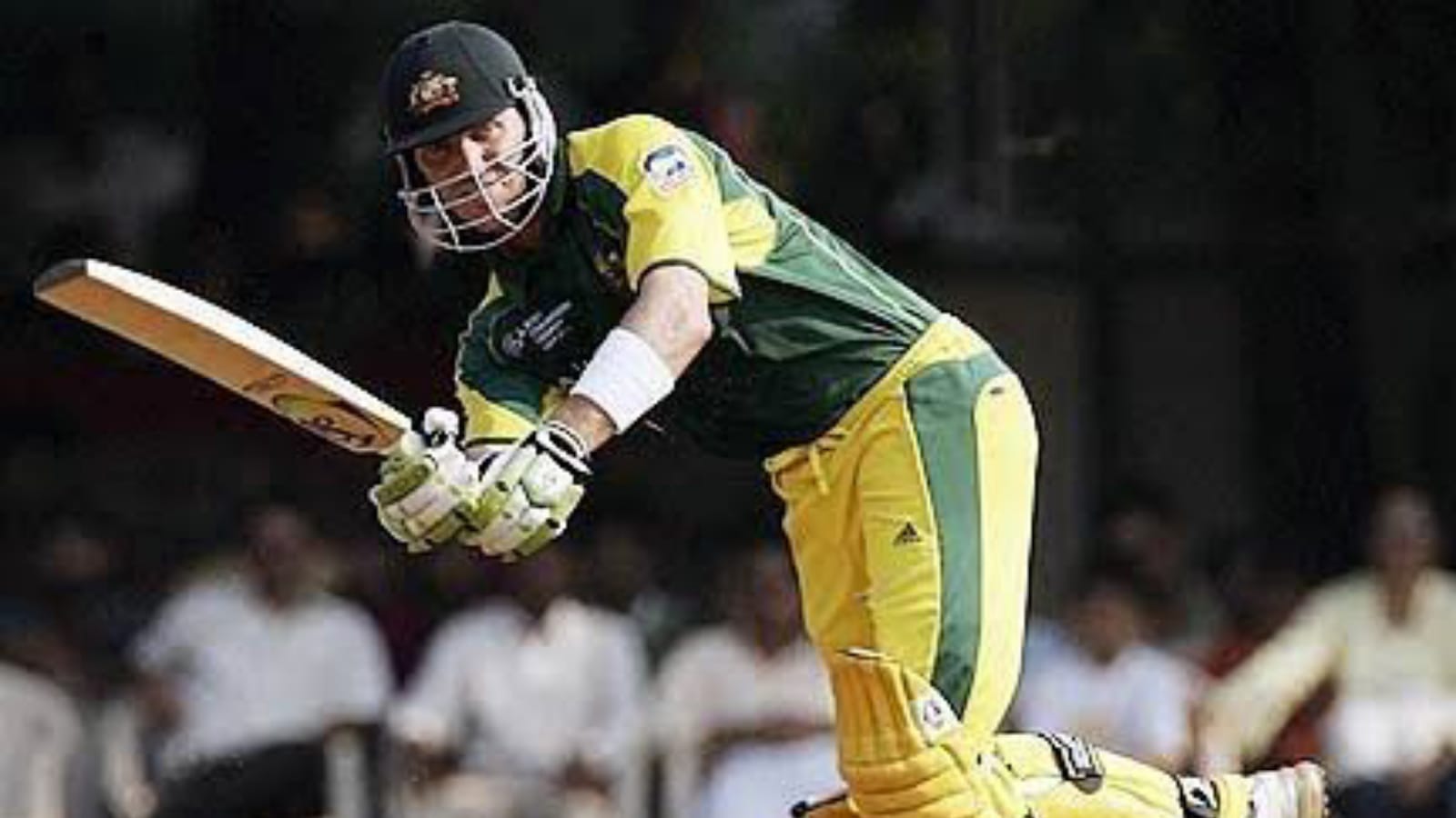 কোমায় মৃত্যুর সঙ্গে পাঞ্জা লড়ছেন বিশ্বকাপ জয়ী তারকা, উদ্বিগ্ন ক্রিকেট বিশ্ব !! 2