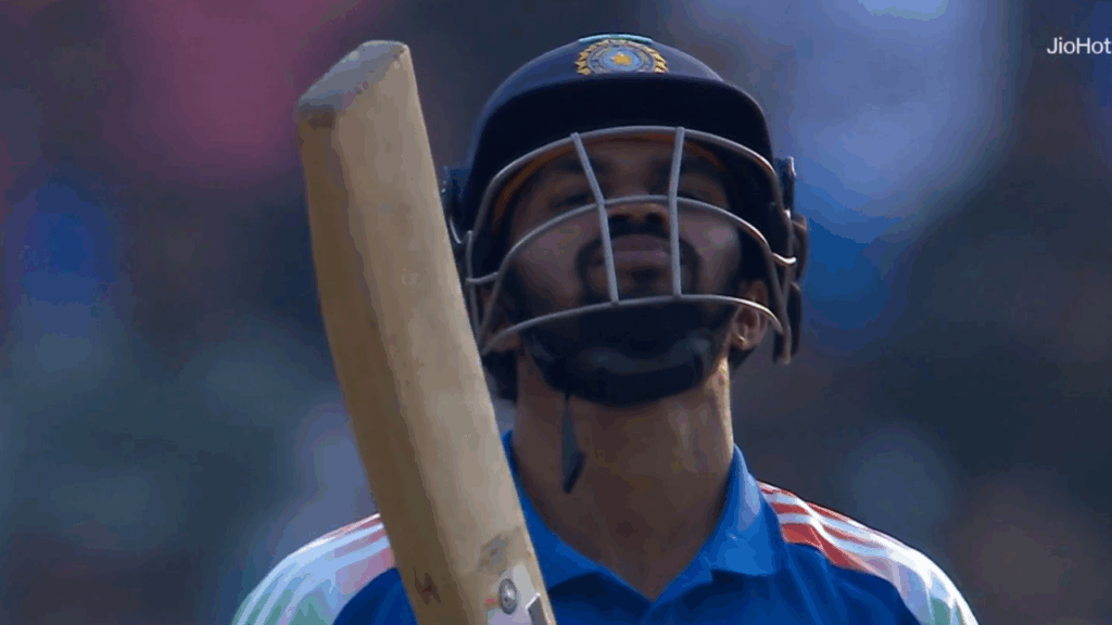 TOP 3: বিরাট কোহলির সেঞ্চুরিতে এই ৩ ক্রিকেটারের টিম ইন্ডিয়ায় ফেরার দরজা হলো বন্ধ !! 4