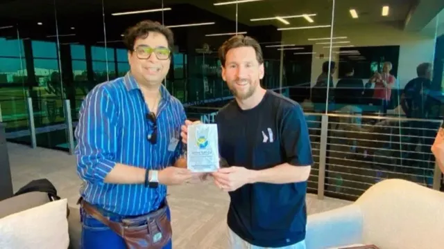 মেসিকে ঘিরে কলকাতায় চরম বিশৃঙ্খলা, উদ্যোক্তা শতদ্রু দত্তকে গ্রেফতার করলো রাজ্য পুলিশ !! 3 মেসি