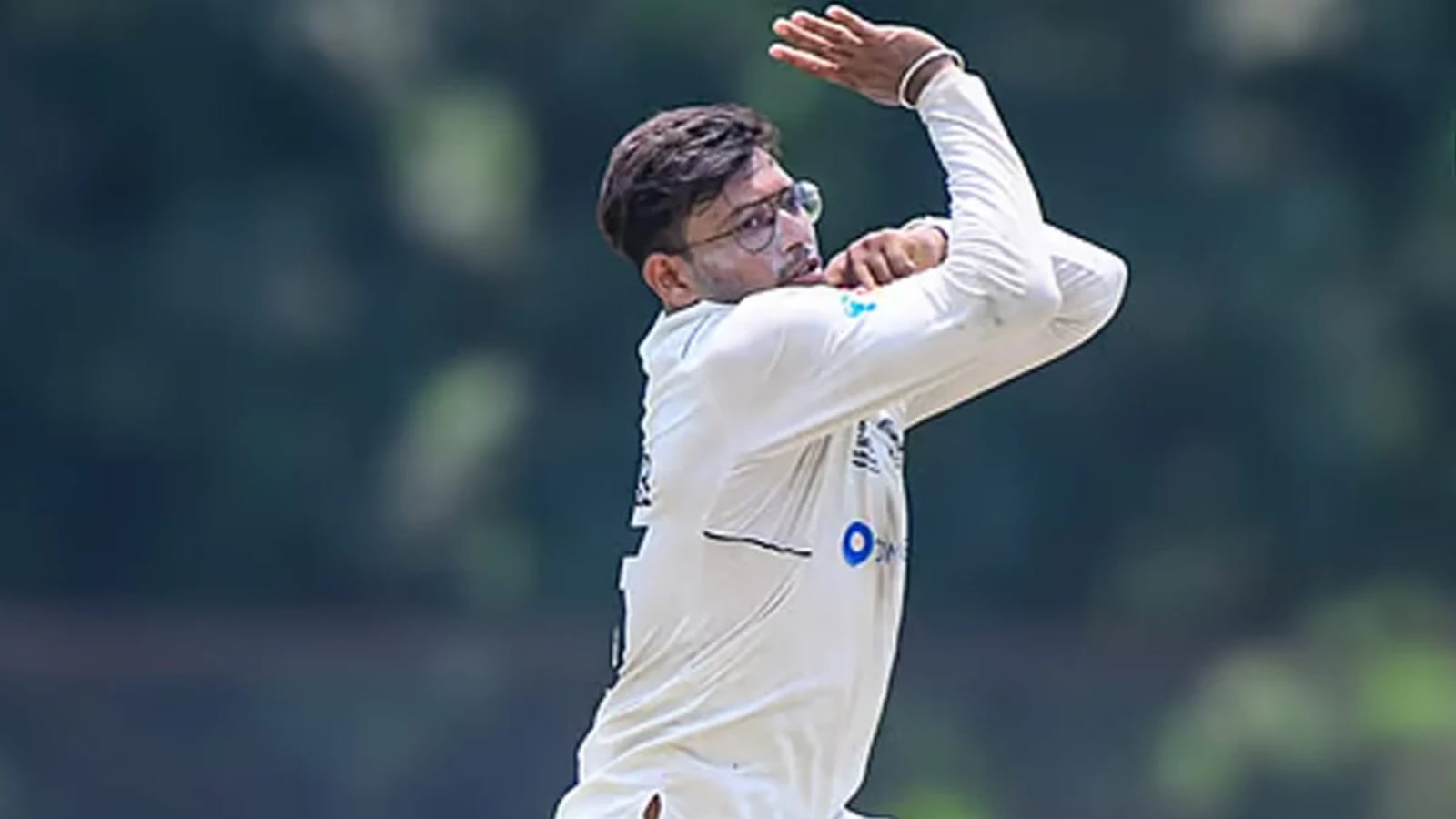 কিডনি বিকল হয়ে মৃত্যুর মুখে বাংলার ক্রিকেটার, মুখ্যমন্ত্রীর কাছে সাহায্য চাইলেন লক্ষ্মীরতন শুক্লা !! 2