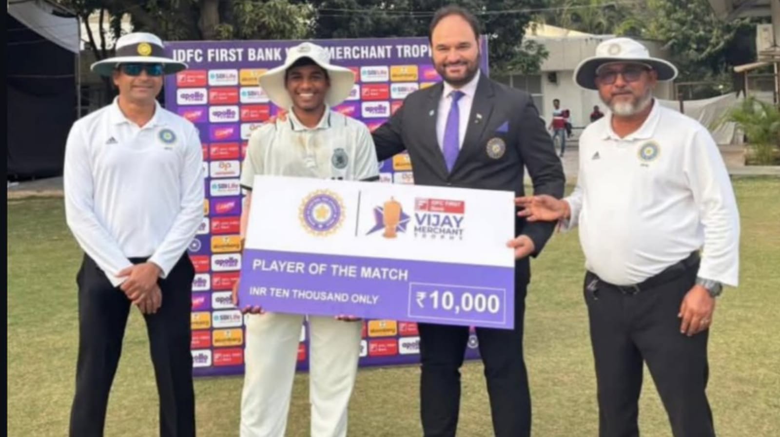 ধারাবাহিকভাবে শতরানের তান্ডব, তরুণ বিরাট কোহলিকে দেখে বিস্ময় প্রকাশ ক্রিকেট মহলে !! 2