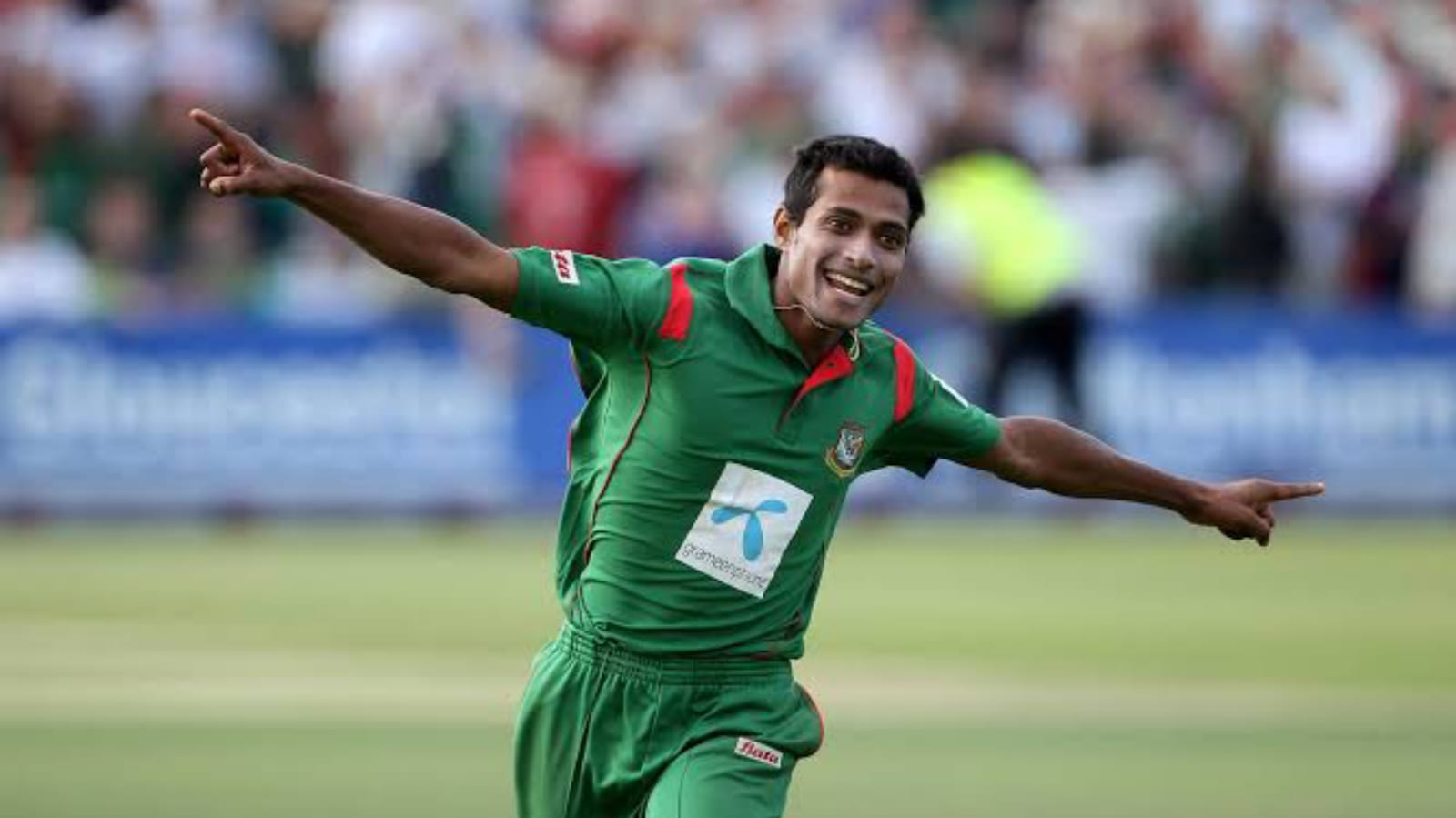 IPL বিতর্কের মধ্যেই অবসর ঘোষণা বাংলাদেশি তারকা পেসারের, ক্রিকেটকে জানালেন বিদায় !! 2