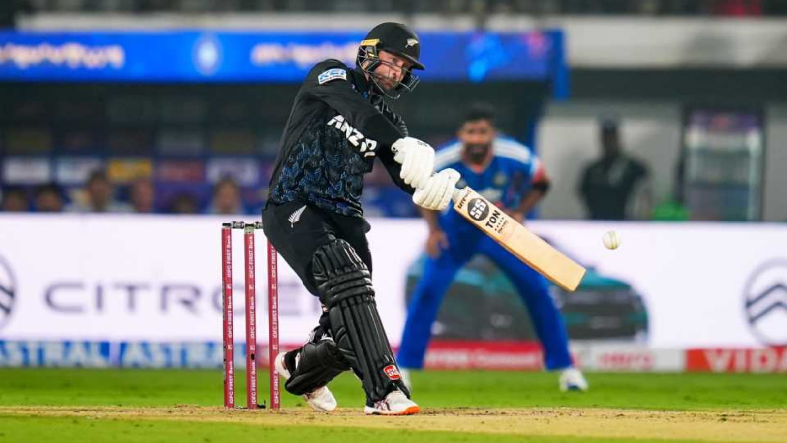 সেফার্ট-কন‌ওয়ের দুরন্ত লড়াই, বুমরাহদের চোখে-চোখ রেখে ২০০ গন্ডি পেরল নিউজিল্যান্ড !! 2